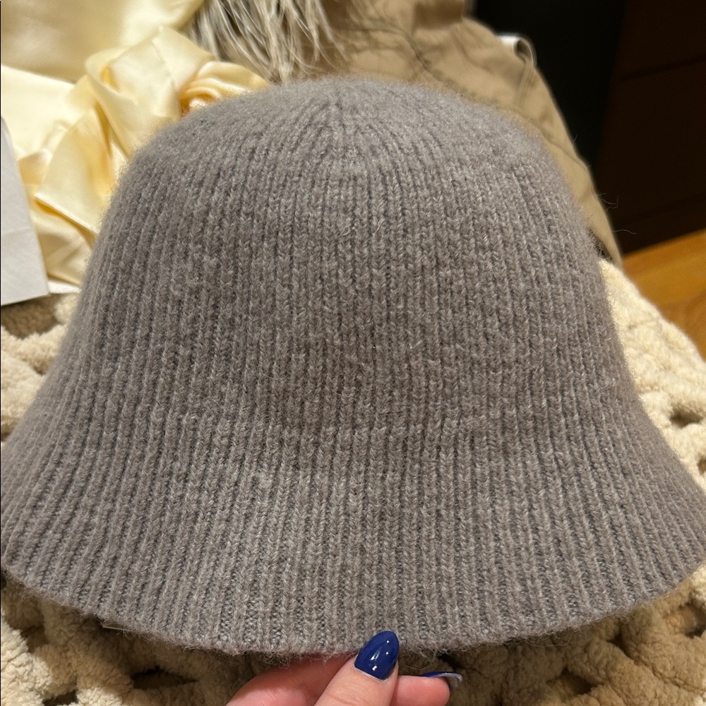 Madewell Gray Knit Bucket Hat